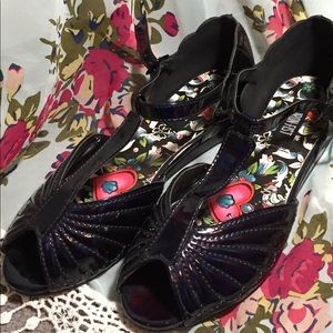 Black Iron Fist Sandals